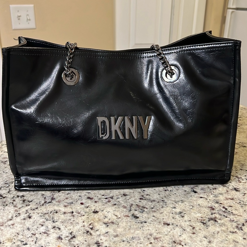 DKNY HANDBAG